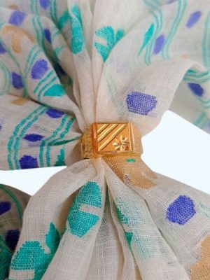 Most Expensive Dhaka Muslin Saree with a 21 Caret Gold Diamond Ring